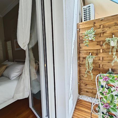 Caravin Wanderhome Acropolis, 1 Min From Acropolis Museum Athens Exterior photo